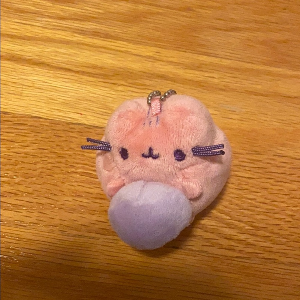 Pusheen Chain